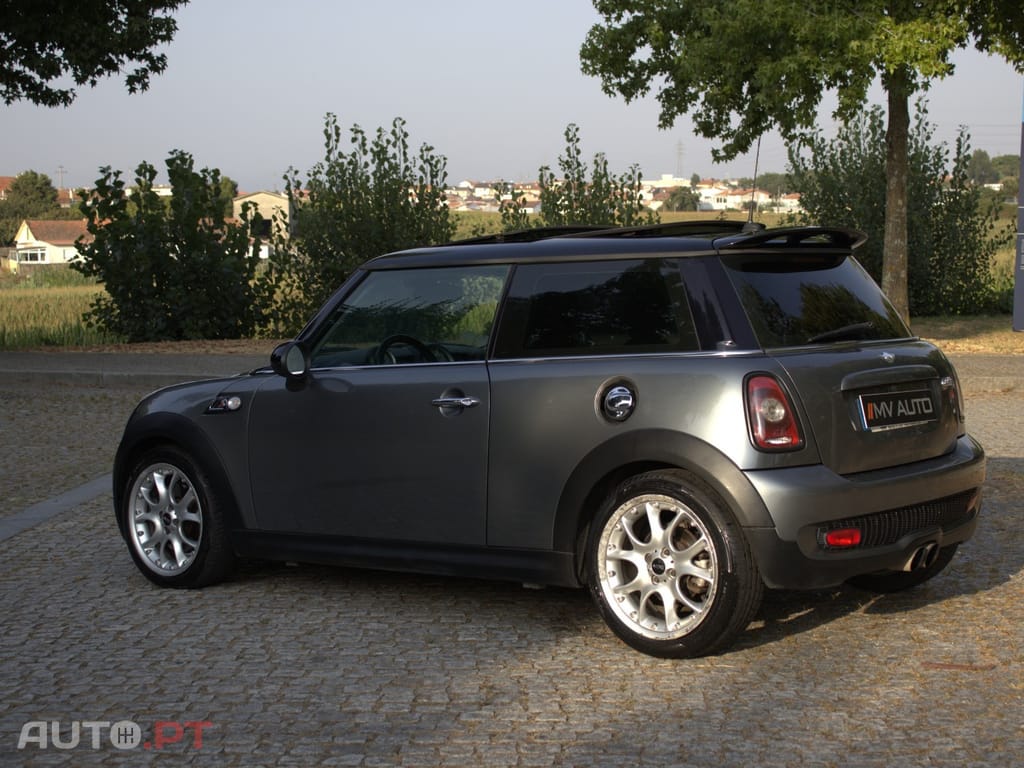 MINI Cooper Cooper S