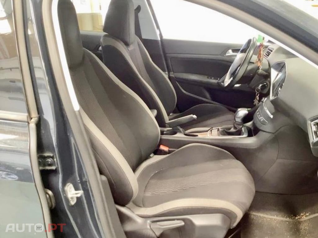 Peugeot 308 Peugeot 308 1.2 e-THP Style