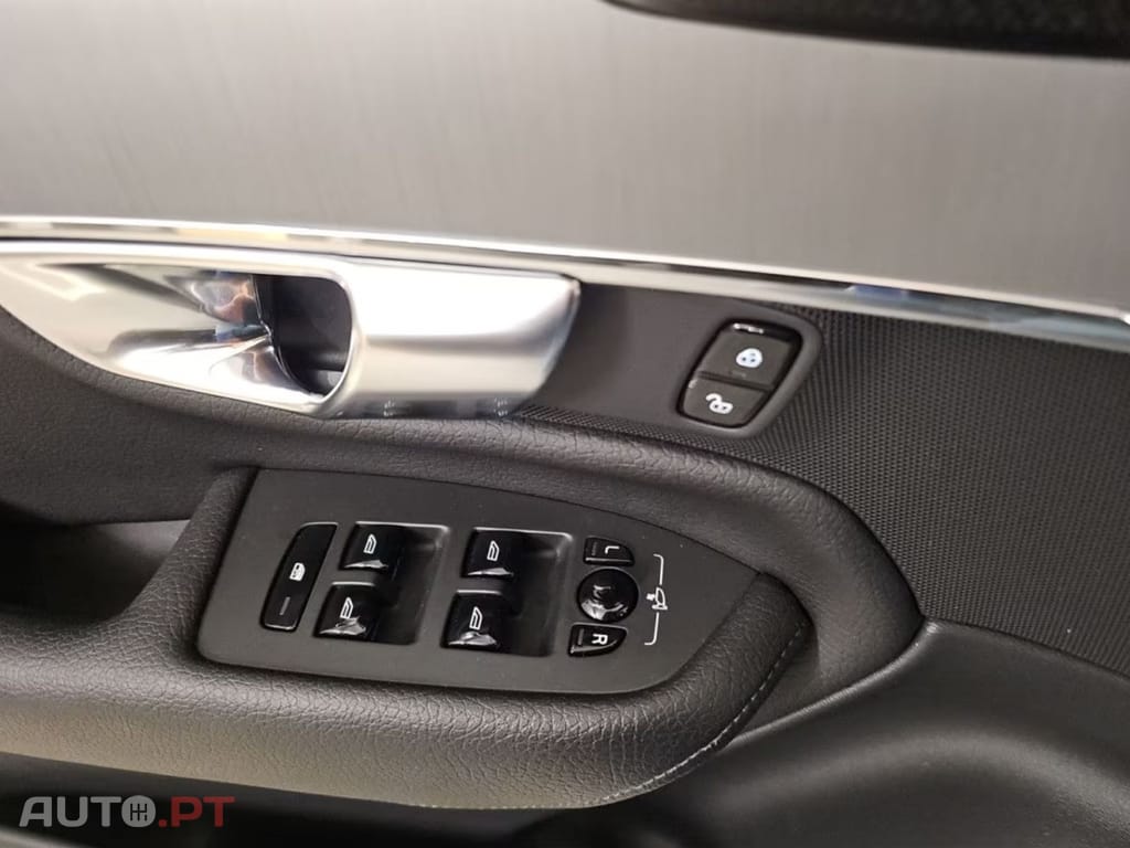 Volvo XC90 T8 AWD I.V.A DEDUTIVEL 