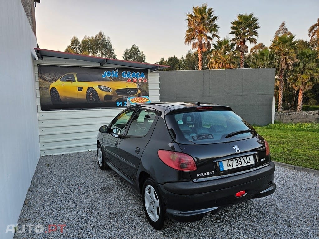 Peugeot 206 1.4 16V XT