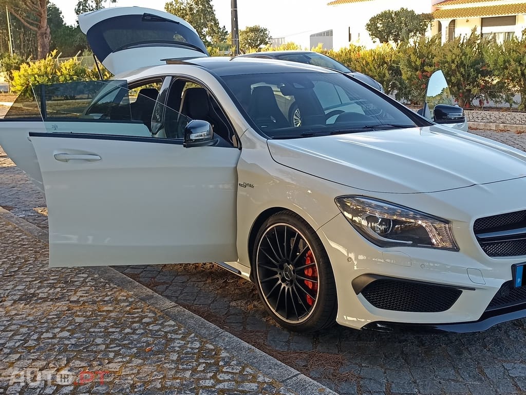 Mercedes-Benz CLA 45 AMG Shooting Brake 4-Matic