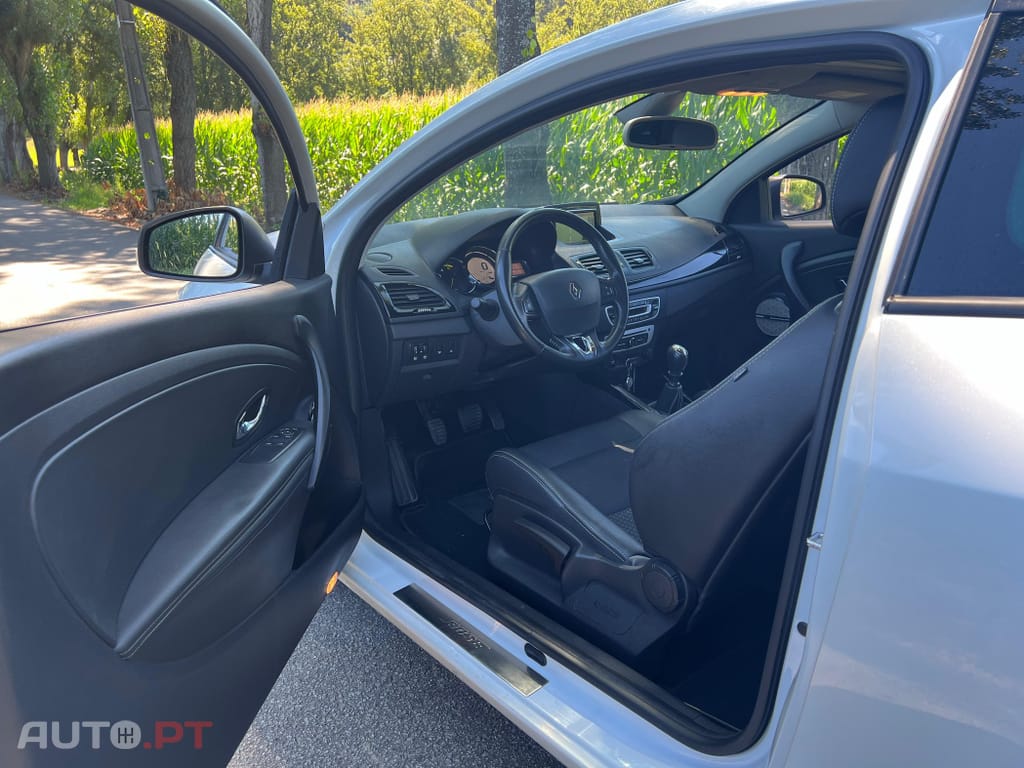 Renault Mégane Coupe 1.6 dCi Bose Edition SS