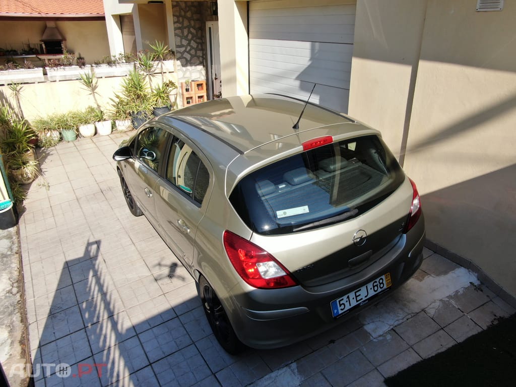 Opel Corsa Cosmo 1.2