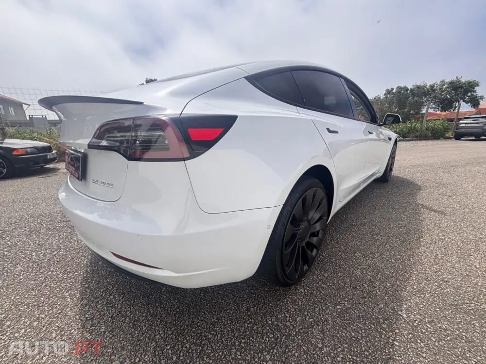 Tesla Model 3 Long Range AWD Dual Motor Performance