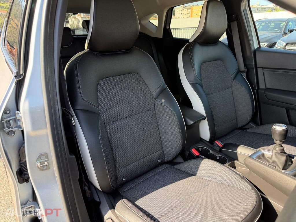 Renault Captur 1.0 TCe Techno Bi-Fuel