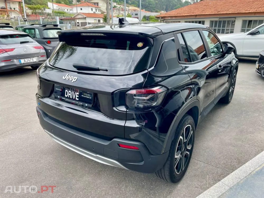 Jeep Avenger 54 kWh Summit