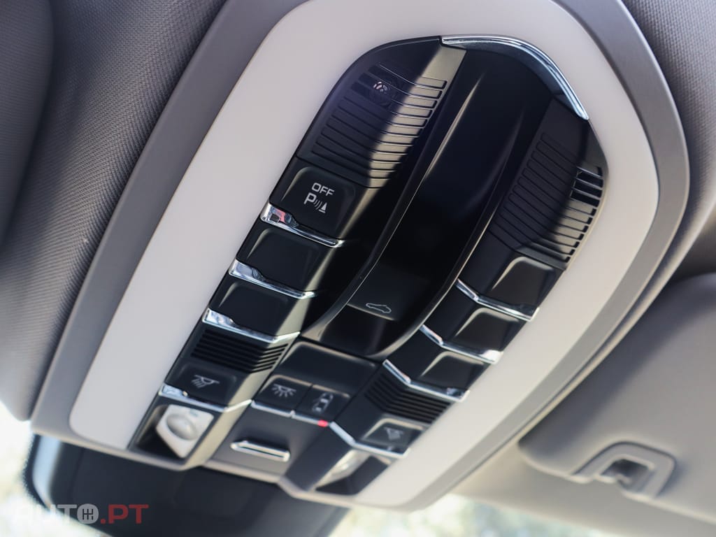 Porsche Panamera Platinum Edition