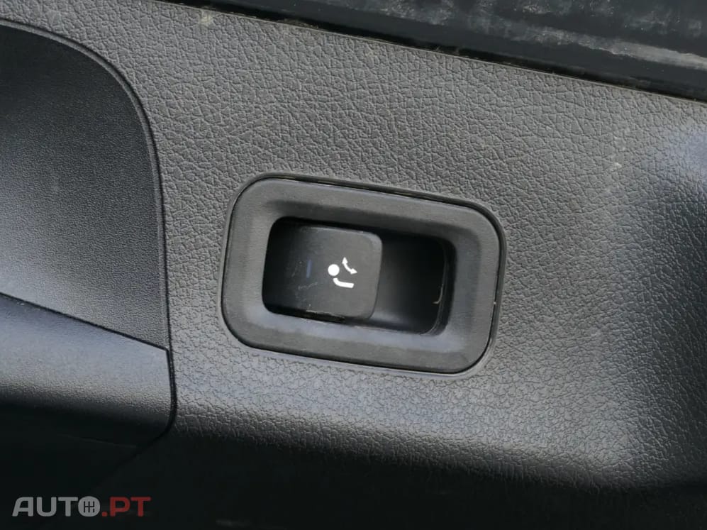 Mercedes-Benz CLA 250 e Shooting Brake AMG Line