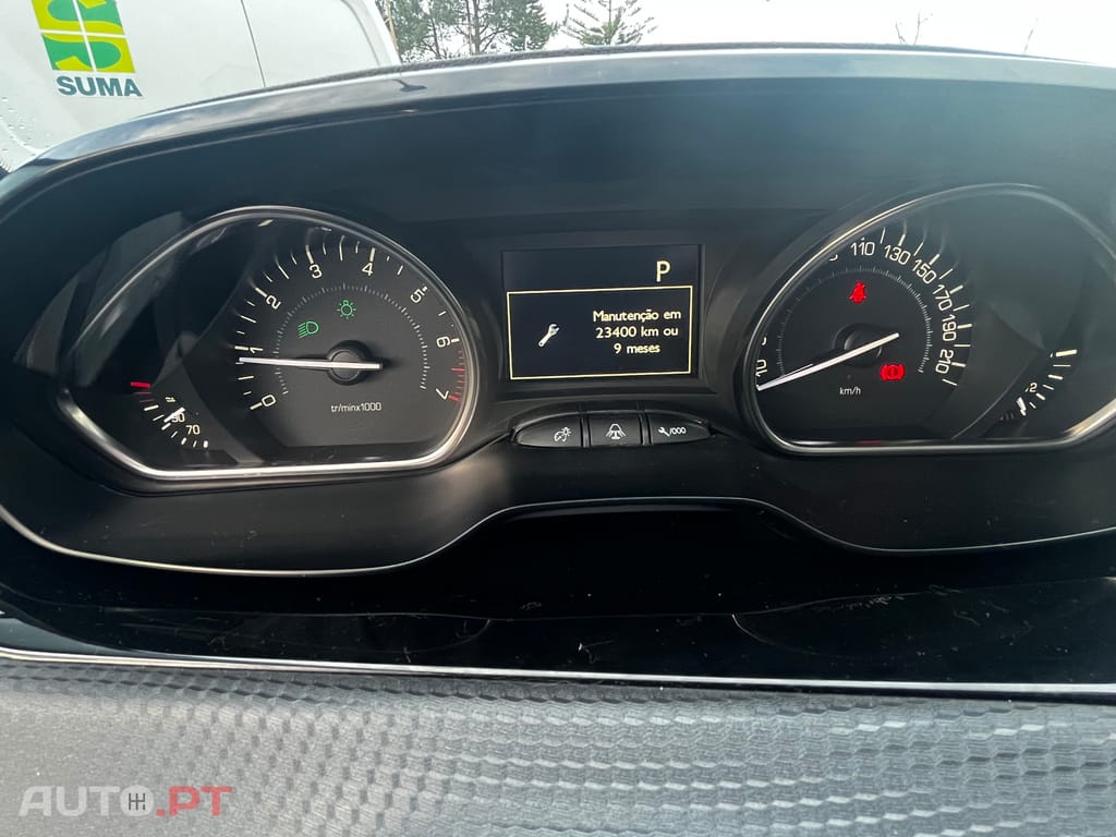 Peugeot 2008 1.2 PureTech Crossway EAT6