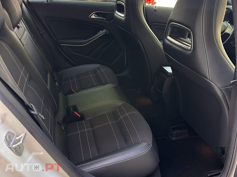Mercedes-Benz A 180 7G-DCT Urban