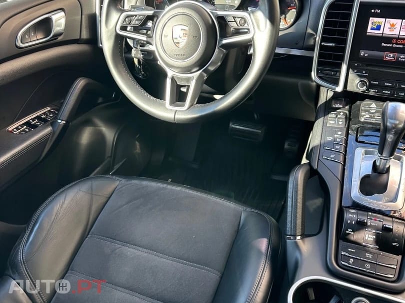 Porsche Cayenne Platinum Edition