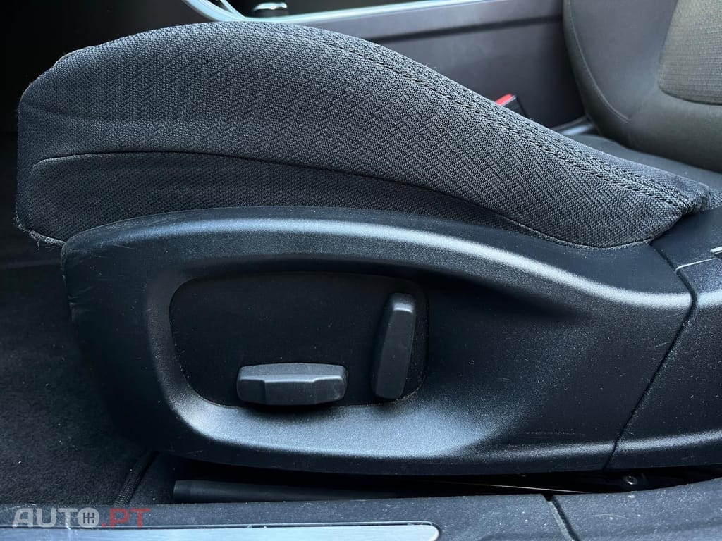 Jaguar XF 2.0d PRESTIGE