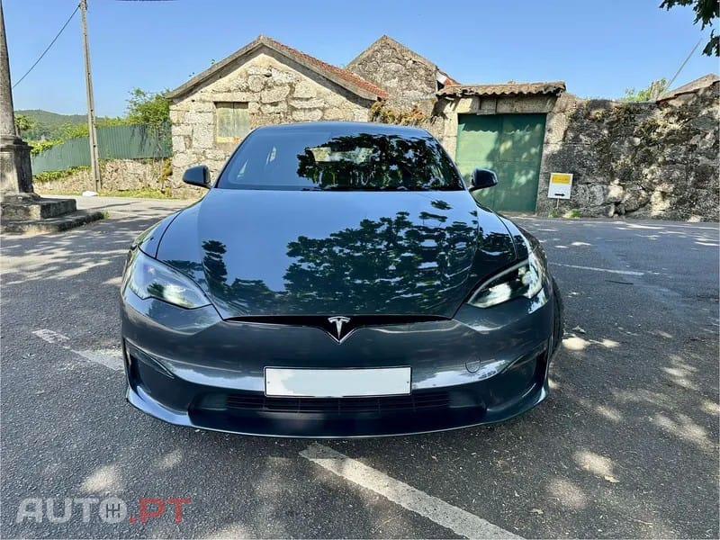 Tesla Model S Plaid AWD