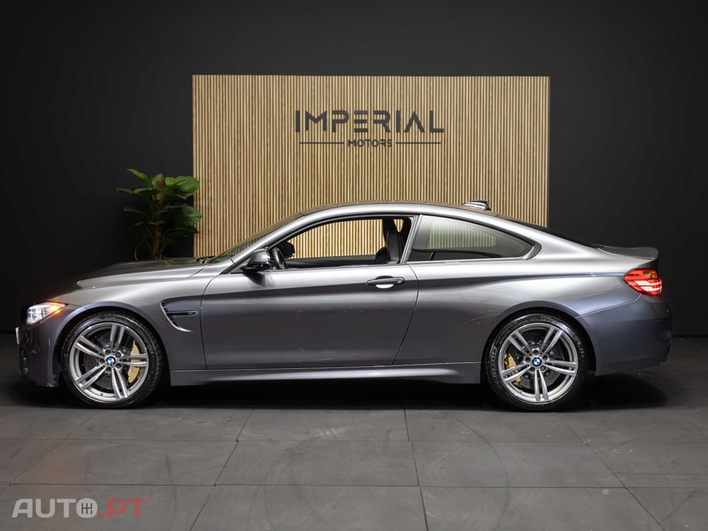 BMW M4 Auto