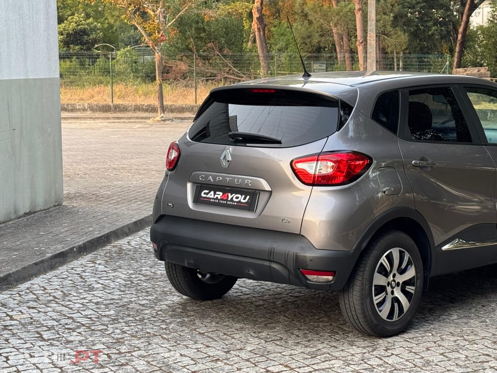 Renault Captur 1.2 TCe Exclusive EDC