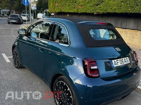 Fiat 500e La Prima