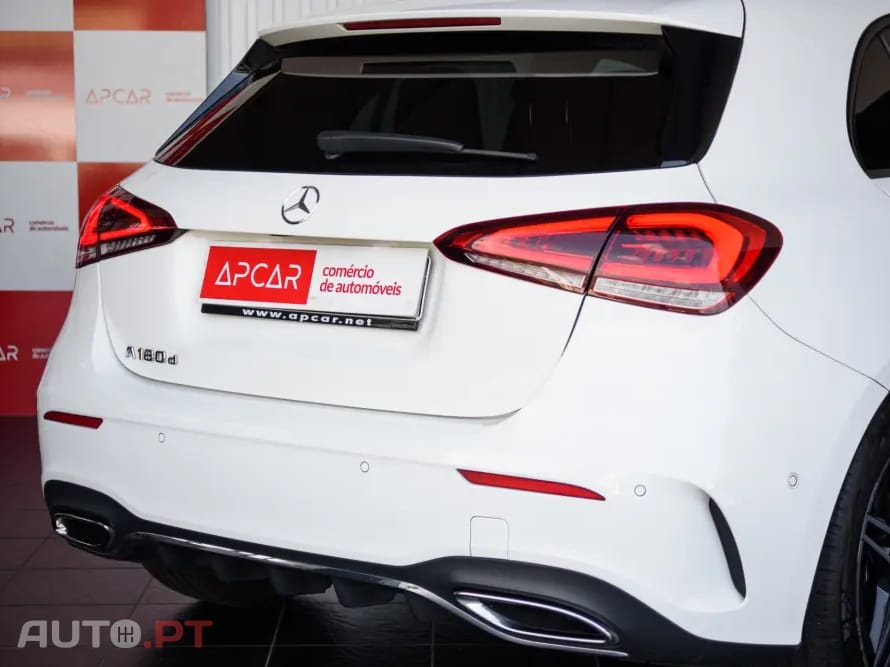 Mercedes-Benz A 180 d AMG Line