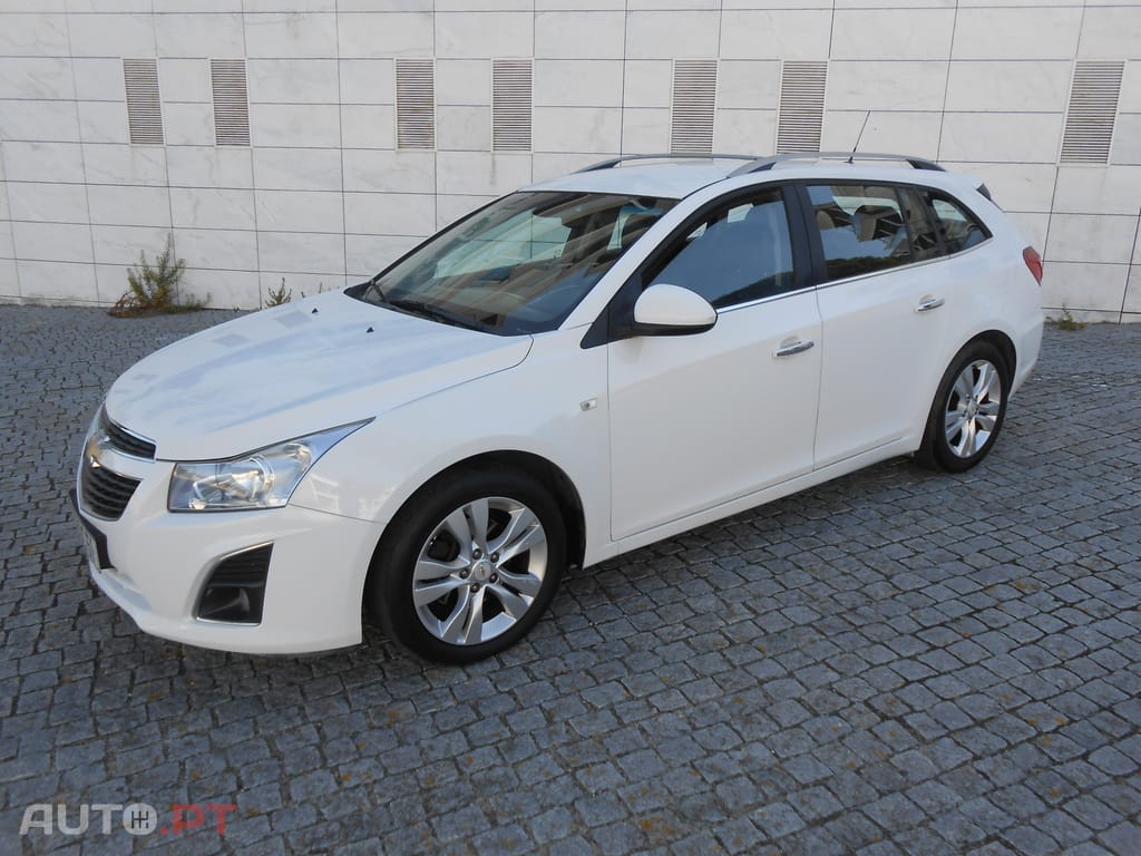 Chevrolet Cruze SW 1.7 VCDI LT