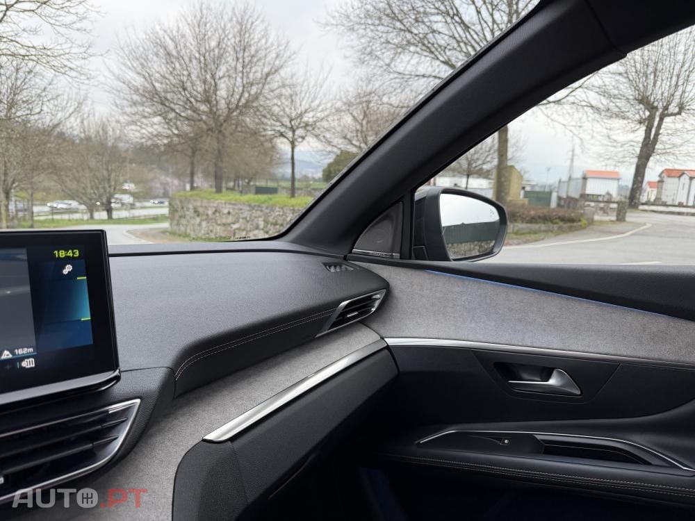 Peugeot 3008 1.6 Hybrid GT Pack e-EAT8