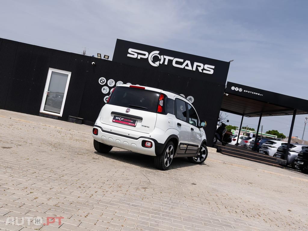 Fiat Panda Pandina 1.0 Hybrid Icon