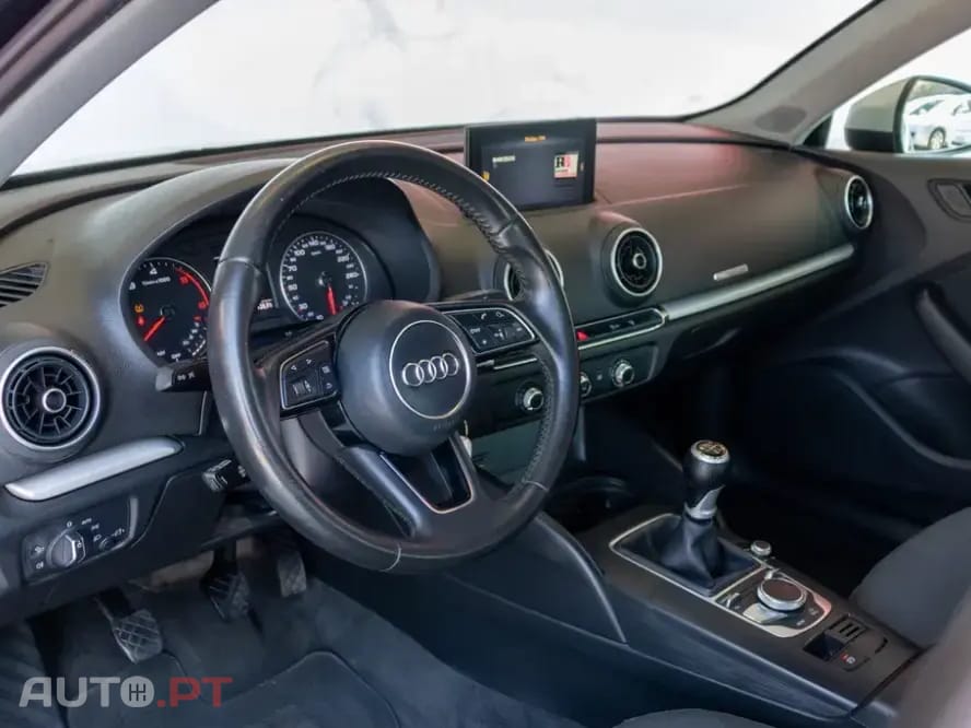 Audi A3 Sportback 1.6 TDI S-line