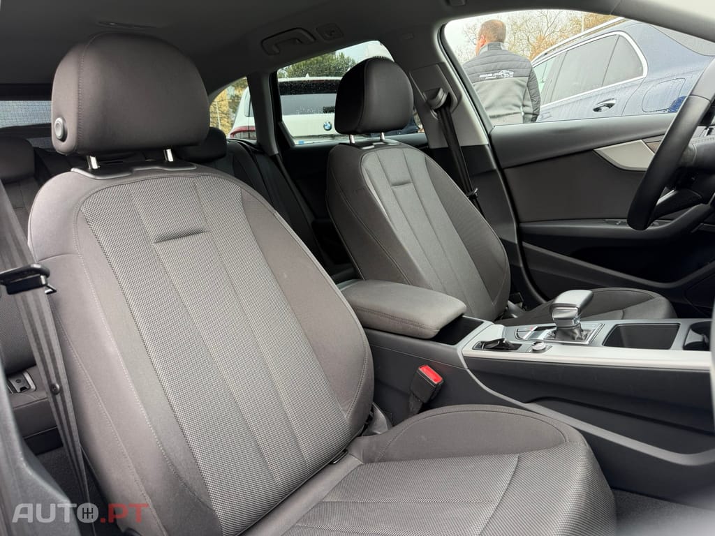 Audi A4 Avant 35 TDI Advanced S tronic