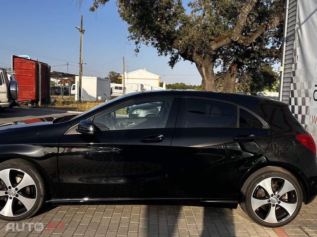 Mercedes-Benz A 200 CDI 4Matic 7G-DCT Style
