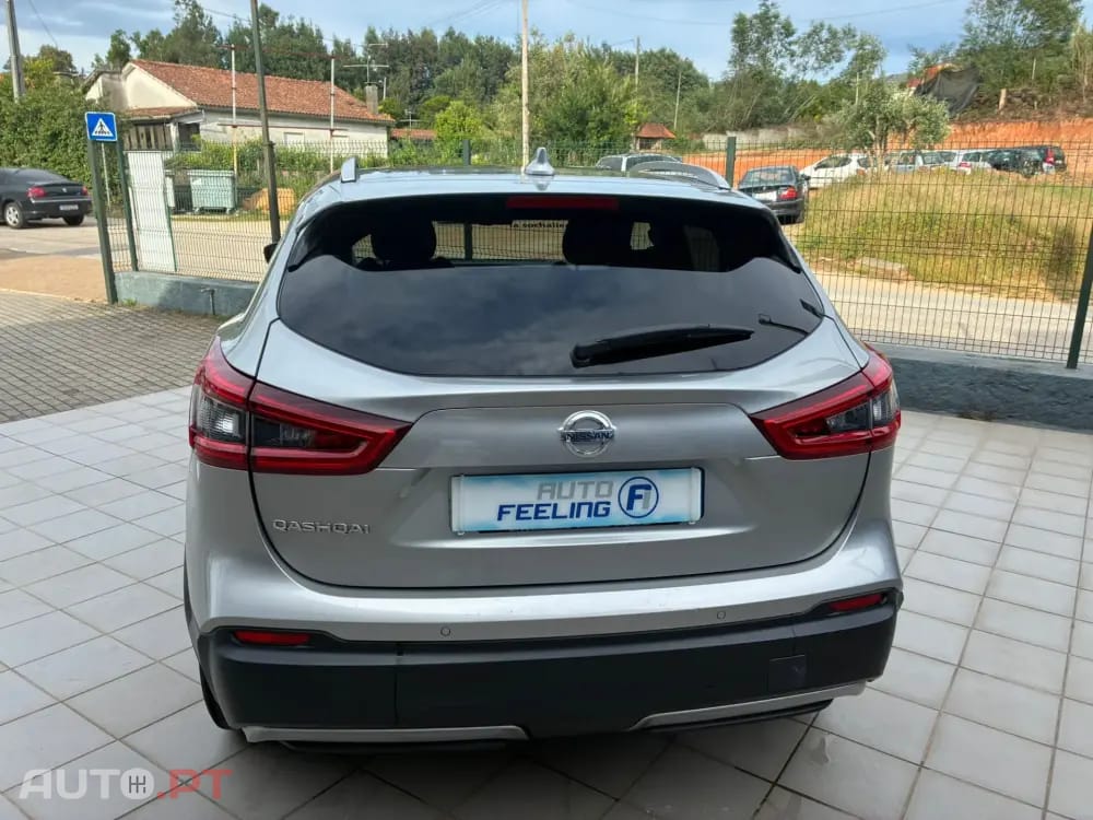 Nissan Qashqai 1.3 DIG-T N-Connecta