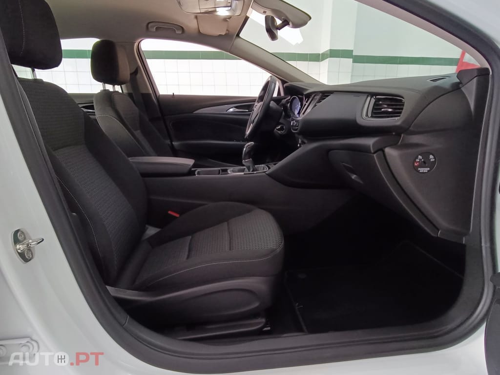 Opel Insignia 1.5 D Business Edition