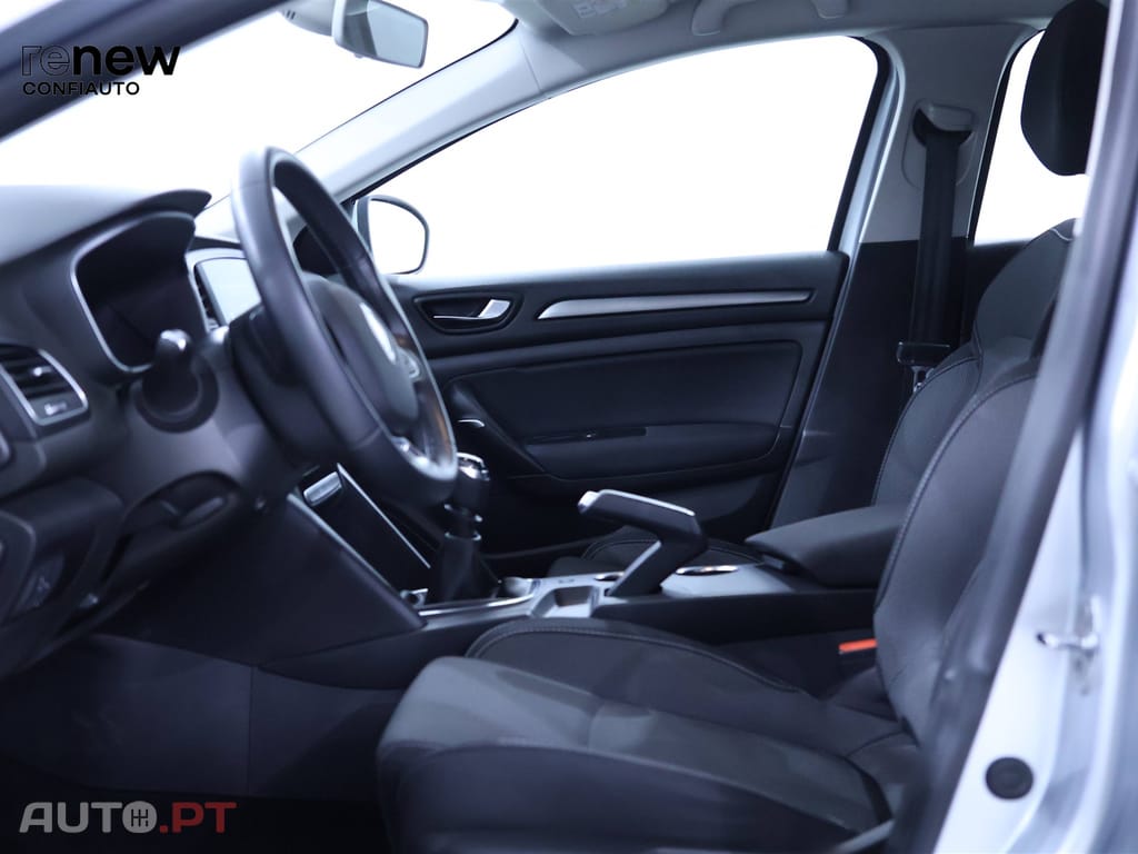 Renault 11 MEGANE 4 ST EQUILIBRE BLUE DCI 5