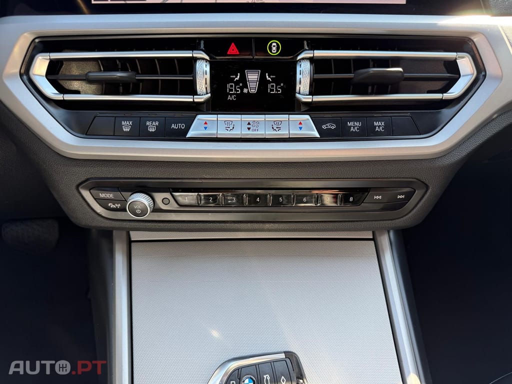 BMW 320 e Line Sport Auto