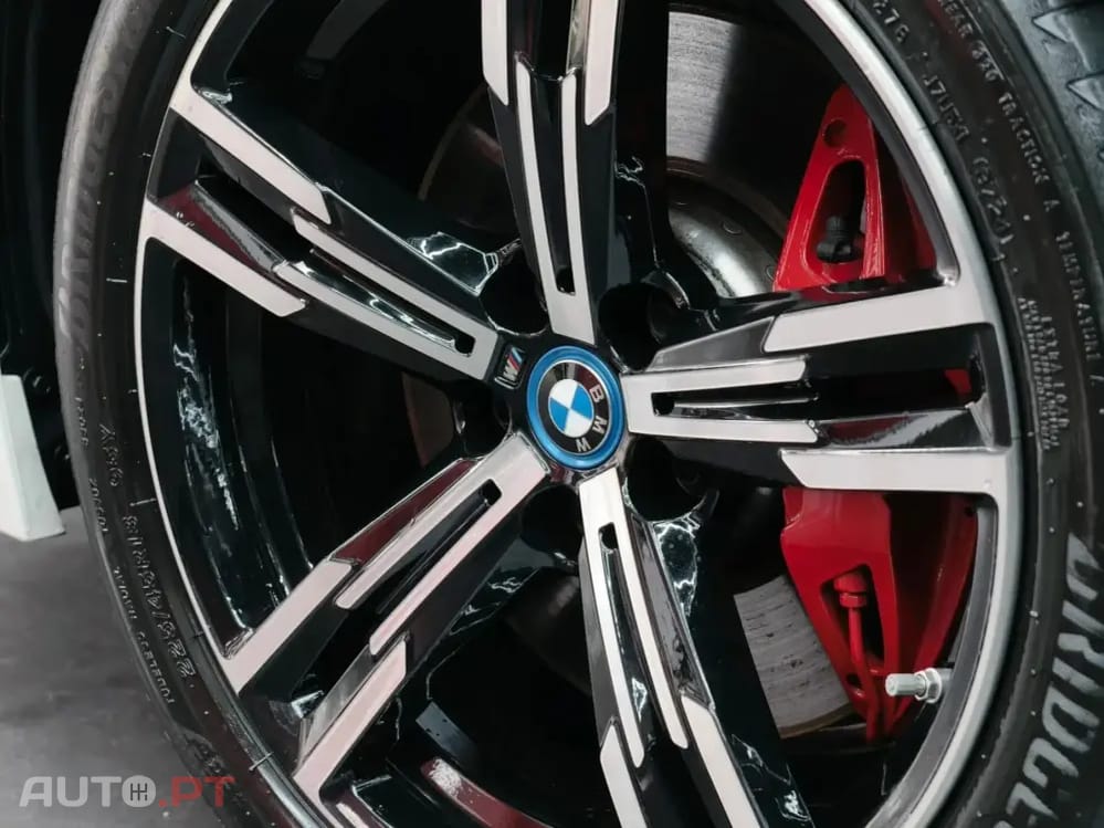 BMW 330 e Pack Desportivo M Pro Auto