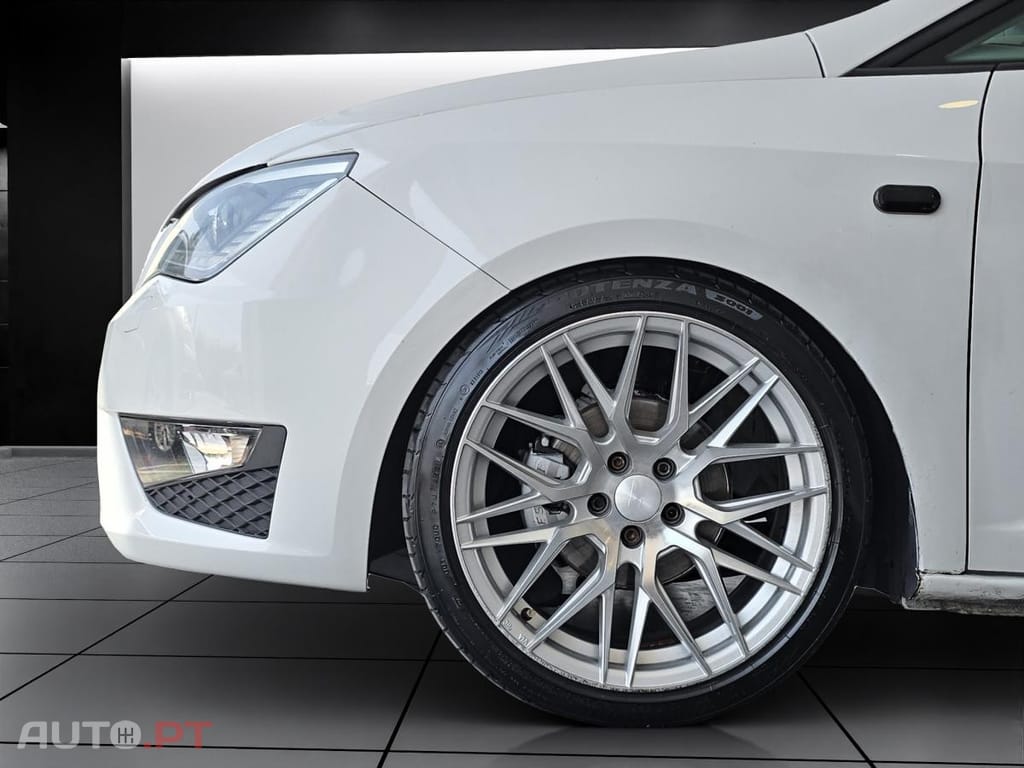 SEAT Ibiza 1.2 TSI FR — fotografia 10
