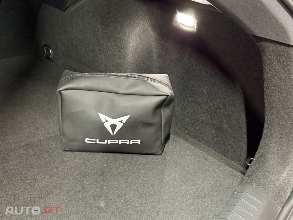 Cupra Leon ST 1.4 e-Hybrid VZ DSG