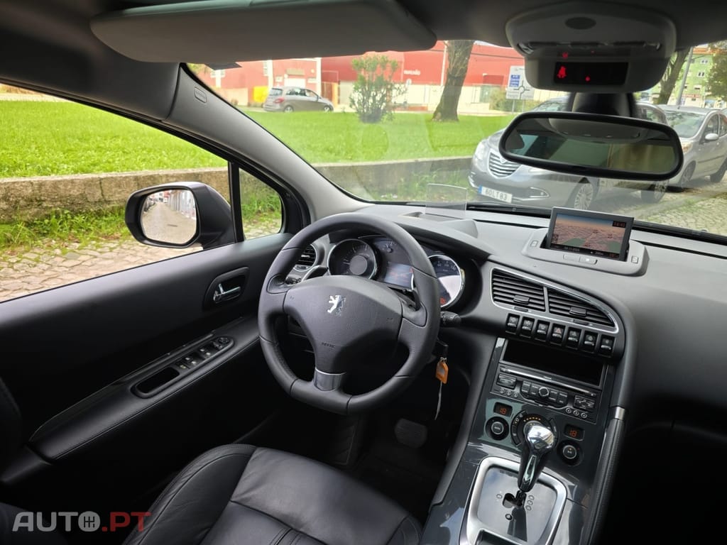 Peugeot 3008 1.6 e-HDi Executive CMP6