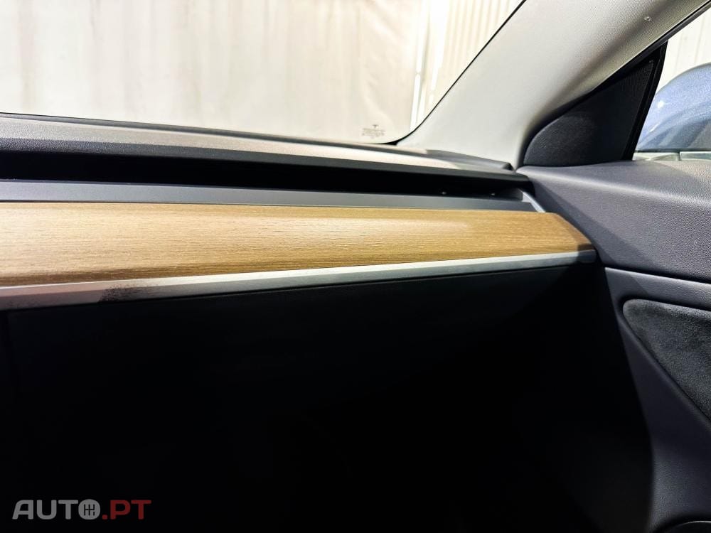 Tesla Model 3 Long-Range Dual Motor AWD