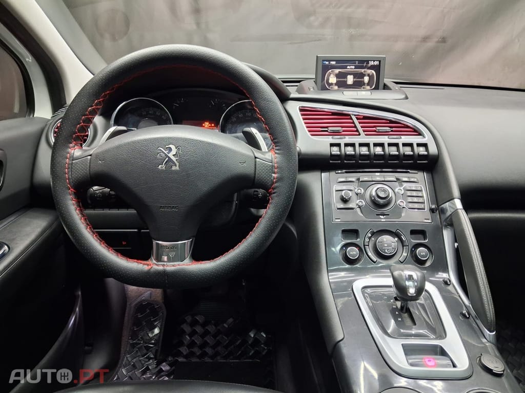 Peugeot 3008 2.0 HDi Hybrid4 Limited Edition — fotografia 9