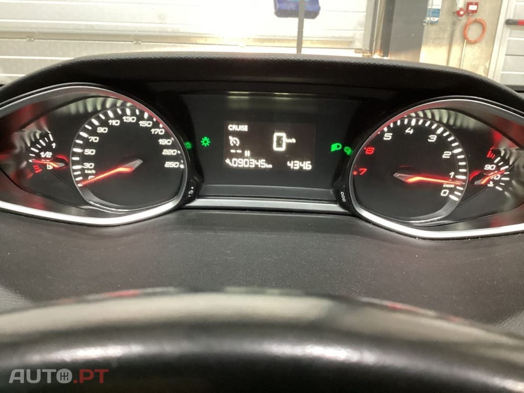 Peugeot 308 SW 1.2 PureTech Allure Pack