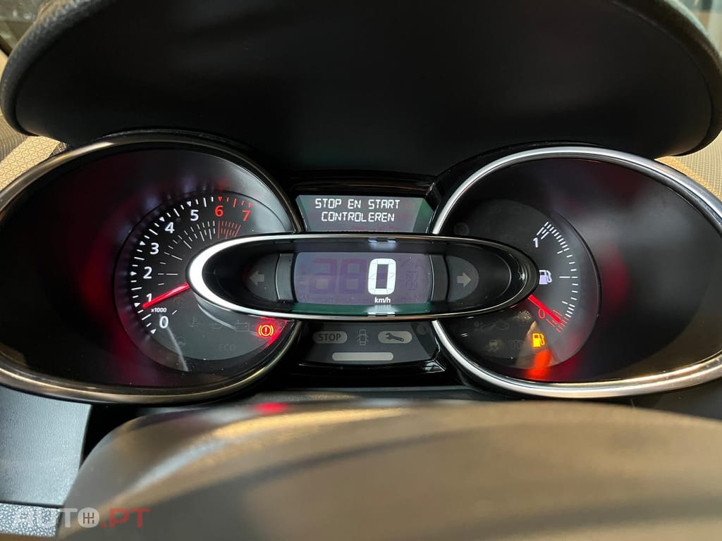 Renault Clio Sport Tourer Tce Limited 