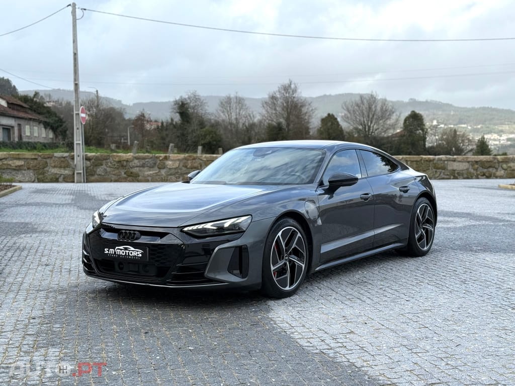 Audi E-Tron GT quattro