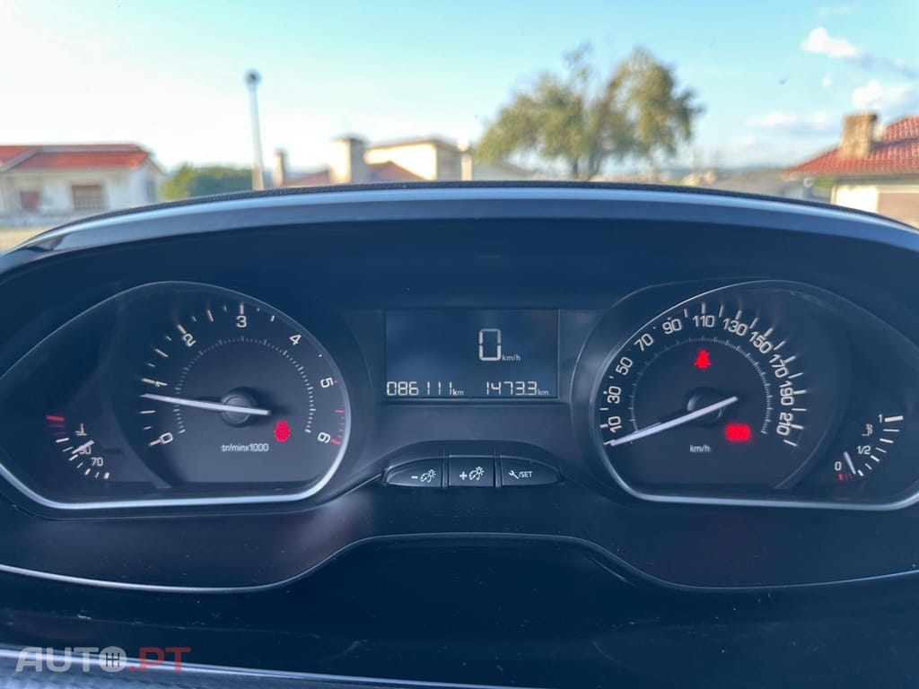 Peugeot 208 1.5 BlueHDi Signature