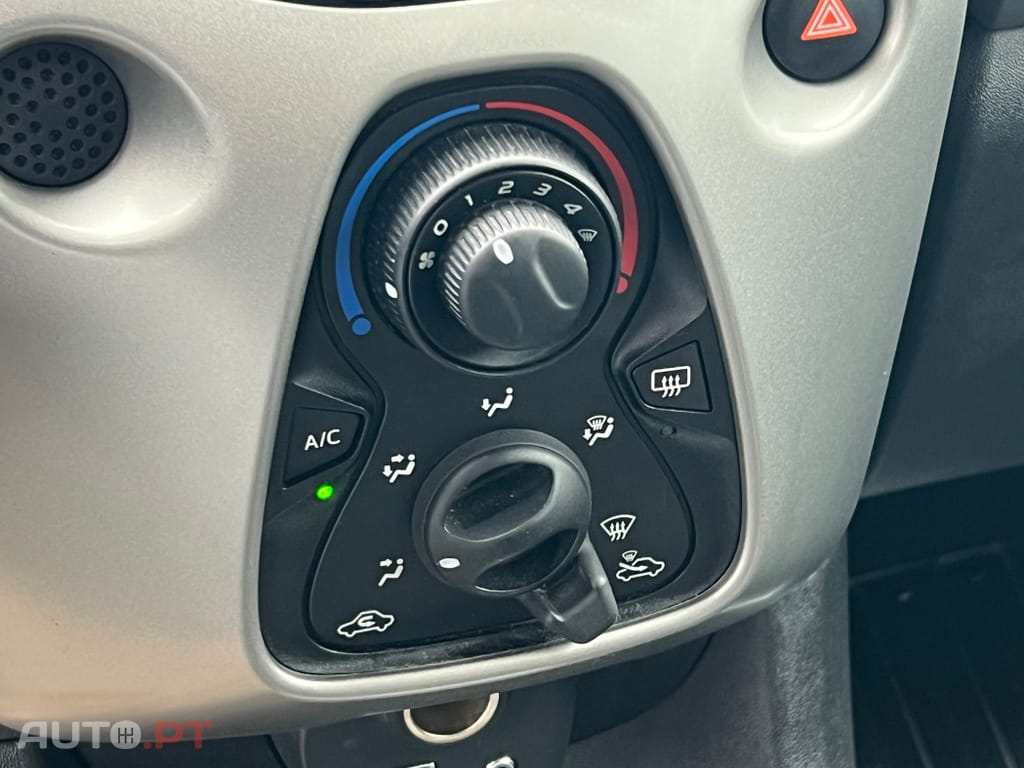 Toyota Aygo 1.0 X-Play+AC+X-Touch