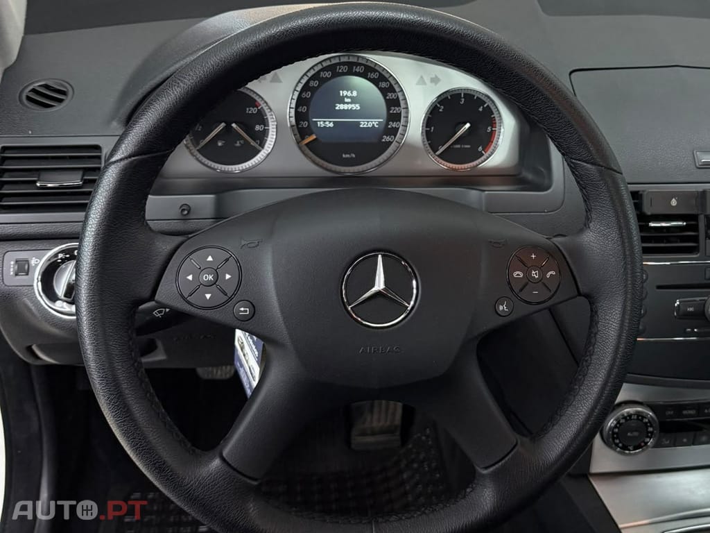 Mercedes-Benz 220 CDI