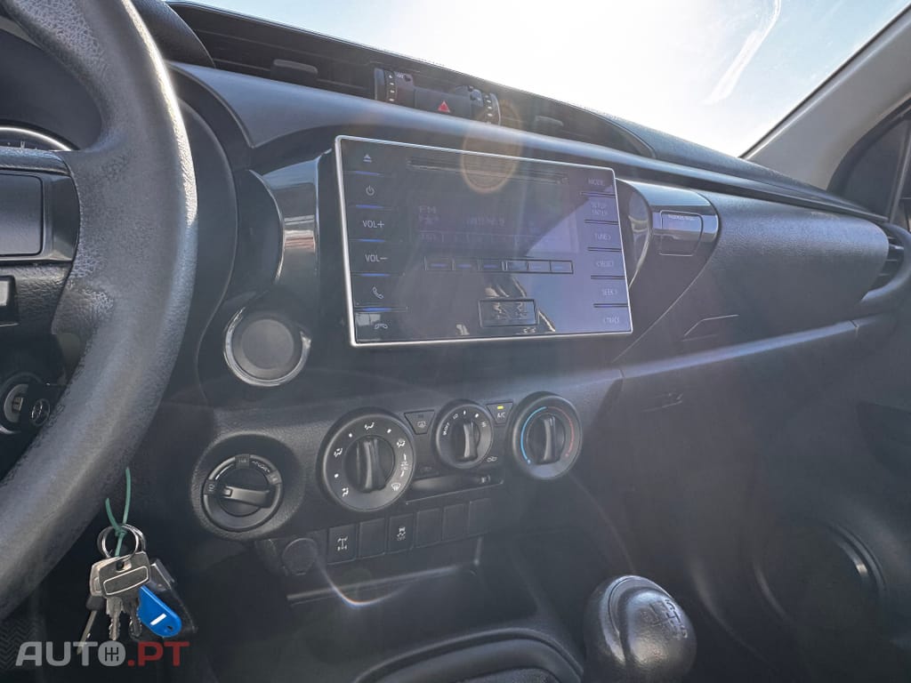 Toyota Hilux 2.4 D-4D 4WD CS CM
