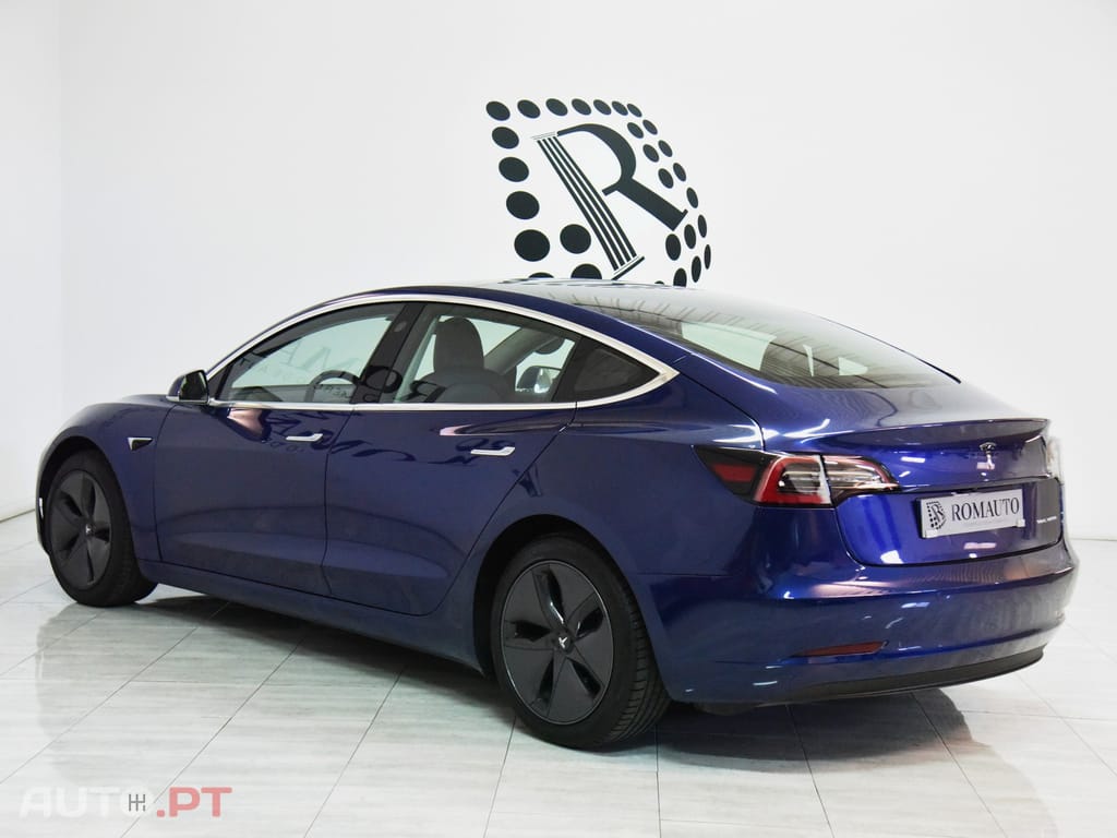 Tesla Model 3 Long-Range Dual Motor AWD