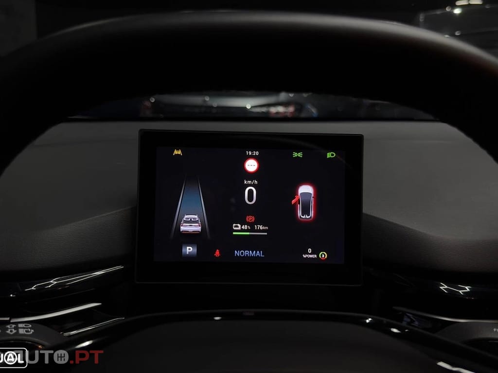 MG MG4 4 Luxury 64 kWh