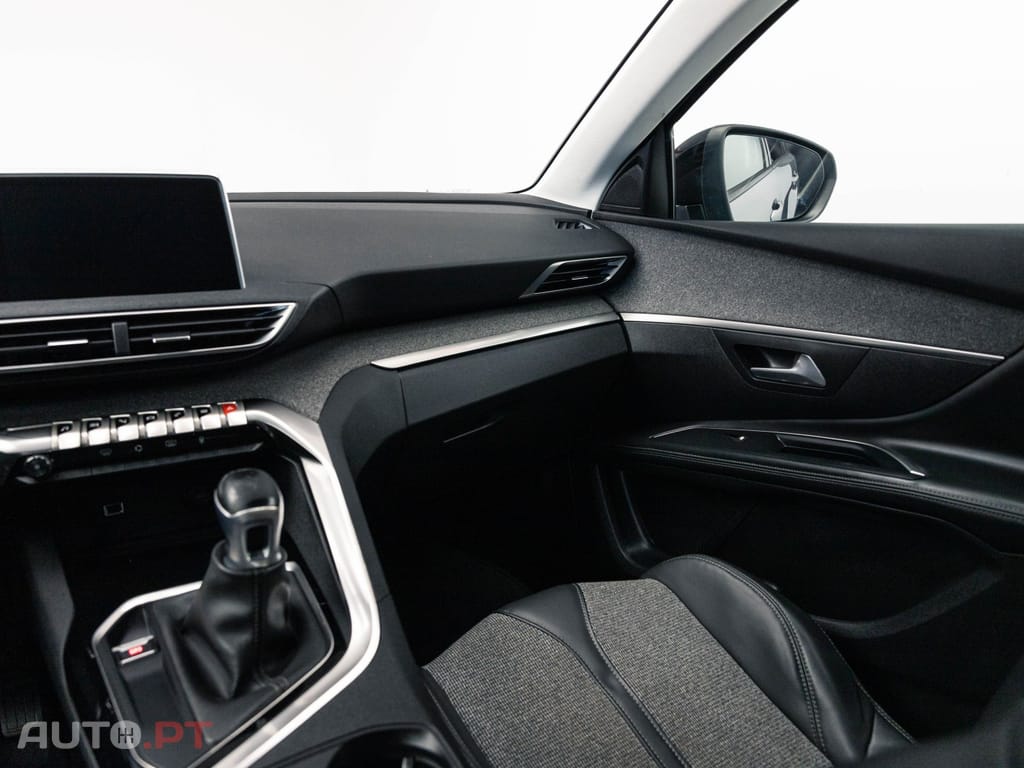 Peugeot 5008 1.6 BlueHDi Allure J18