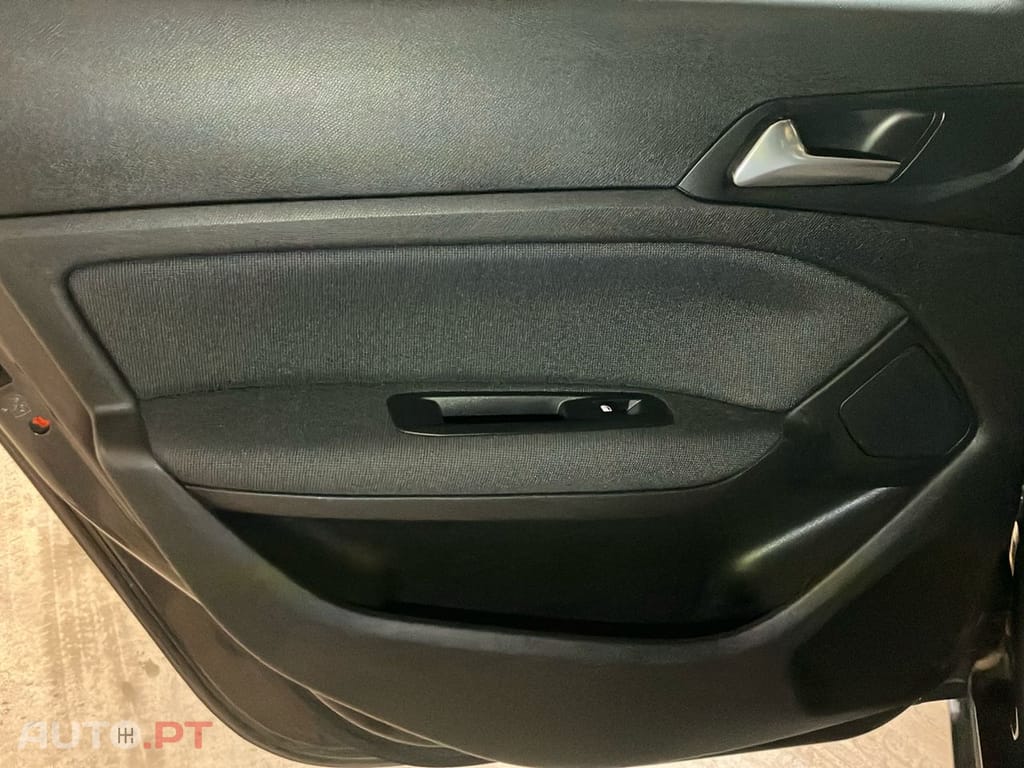 Peugeot 308 1.5 BlueHDi Style EAT8