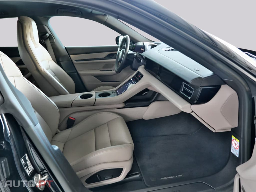 Porsche Taycan Performance Plus I.V.A DEDUTIVEL 