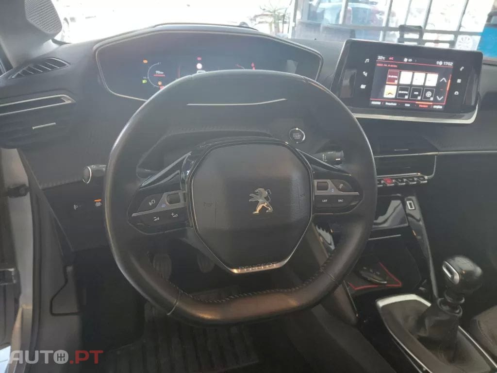 Peugeot 208 1.2 PureTech GT